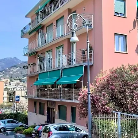 Le Caravelle Apartman *